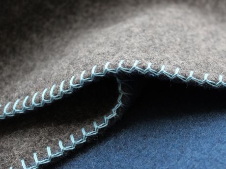 Decken und Bettdecken aus Schafswolle